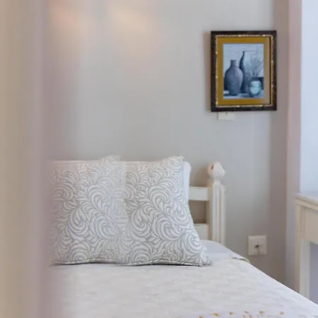 Kymata 2* Naxos City