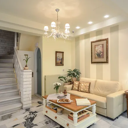 Отель Kymata 2*