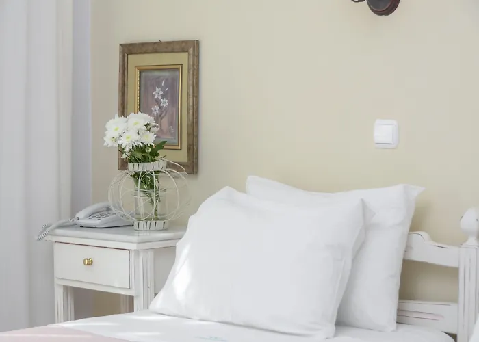 Kymata 2* Naxos City